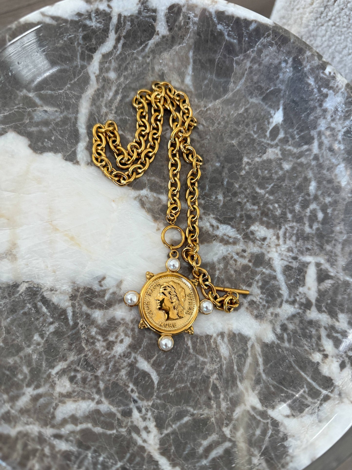 PEARLY COIN NECKLACE