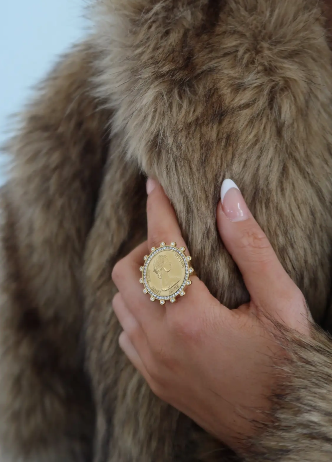 PEARLY COIN RING